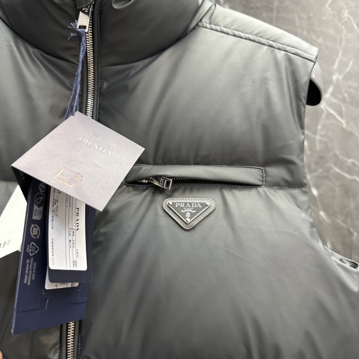 Prada Men Winter Vest Size 48-56