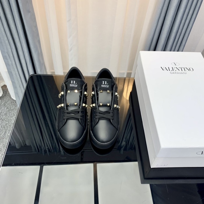Valentino Rockstud Untitled Sneaker Size 36-45   2-Color