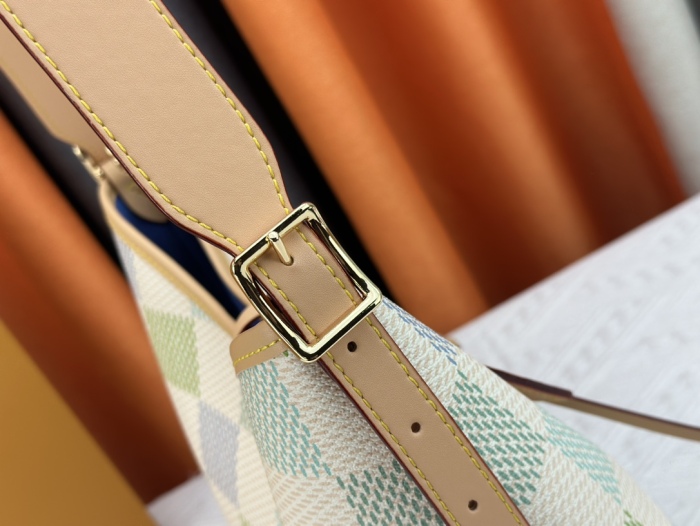 Louis Vuitton Monogram CarryAll Shoulder Bags Size 29*24*12cm