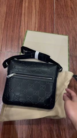 Gucci Mens Shoulder bags Size26*23*3cm   2-Color