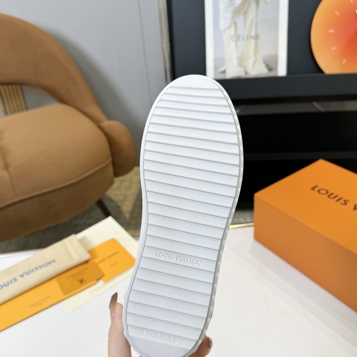 Louis Vuitton Time Out Sneaker Size 36-46