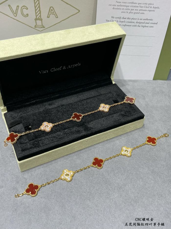 Van Cleef & Arpels Bracelet