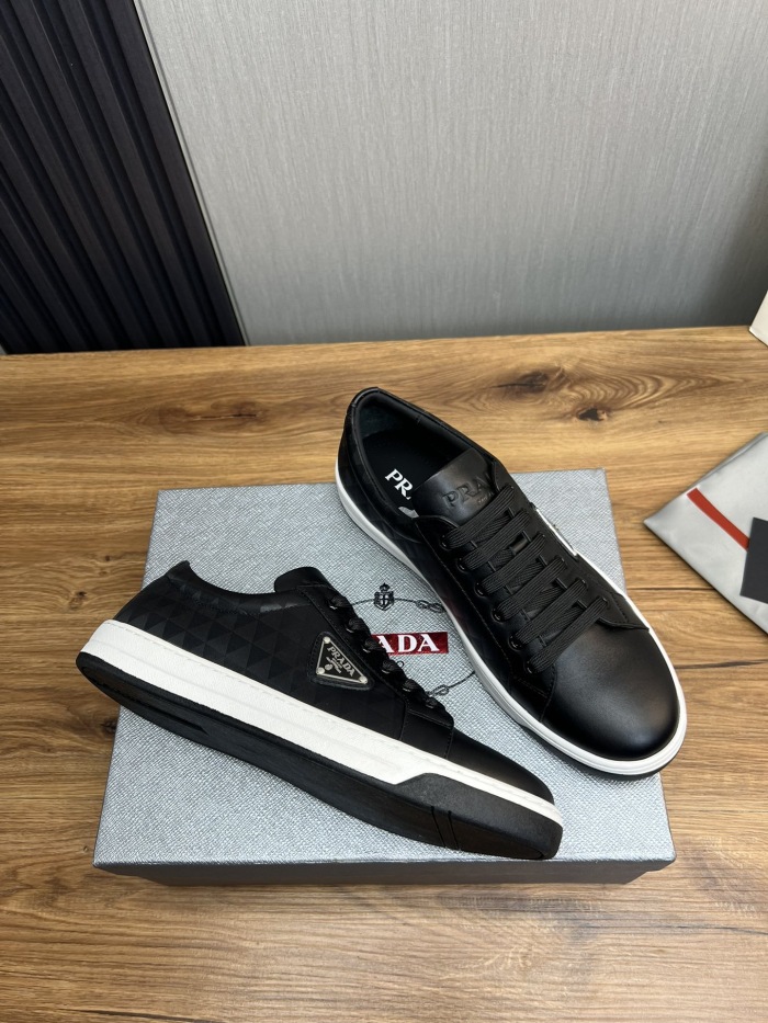 Prada New Sneaker Size 36-46  3-Color