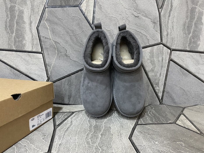 UGG Women Boots Size 35-40