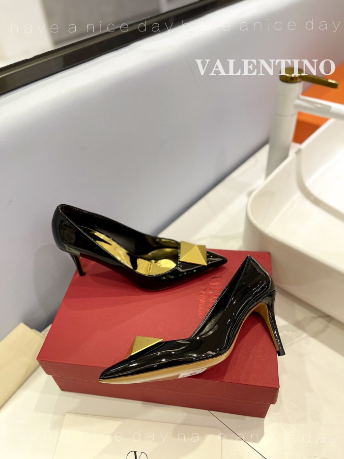 Valentino One Stud Patent Leather Pumps Size 35-41 4-Color