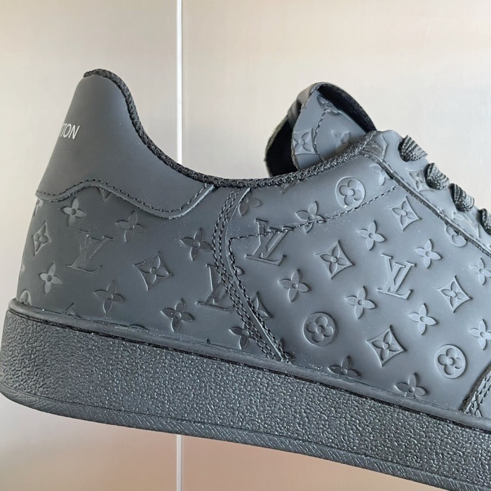 Louis Vuitton Rivoli Sneaker Size 39-45 2-Color