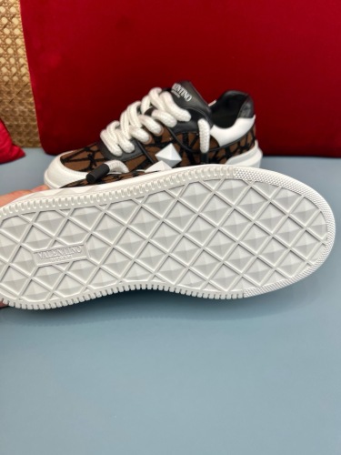 Valentino 2023 new Sneaker size 35-46