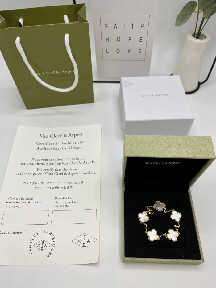 Van Cleef & Arpels Bracelet