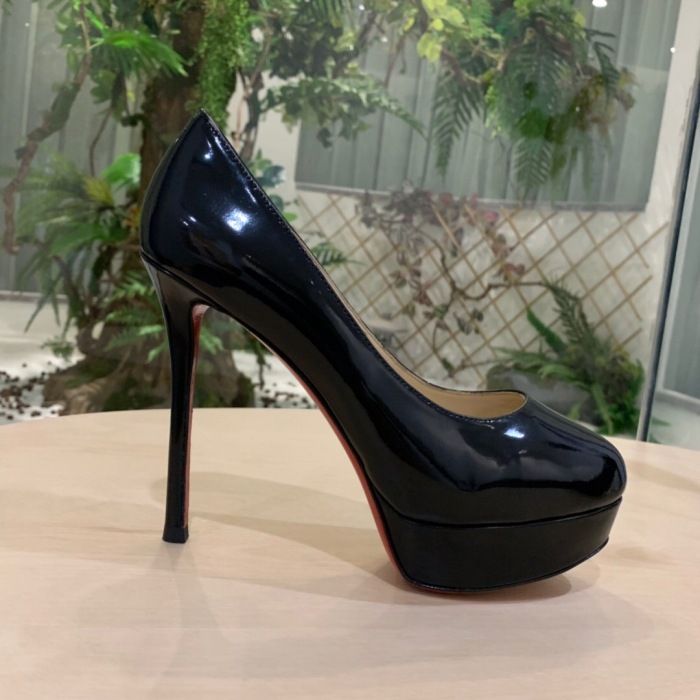 Christian Louboutin Dolly Pumps Size 35-41 3-Color