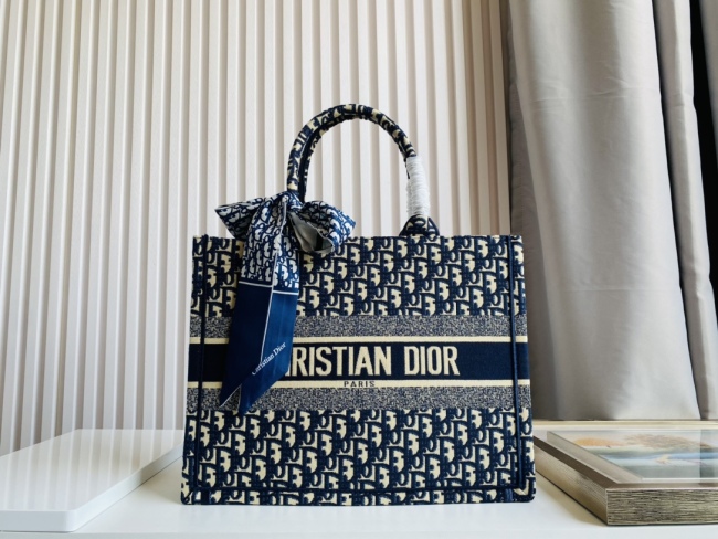Dior Tote Women Handbags Bags 2-Size