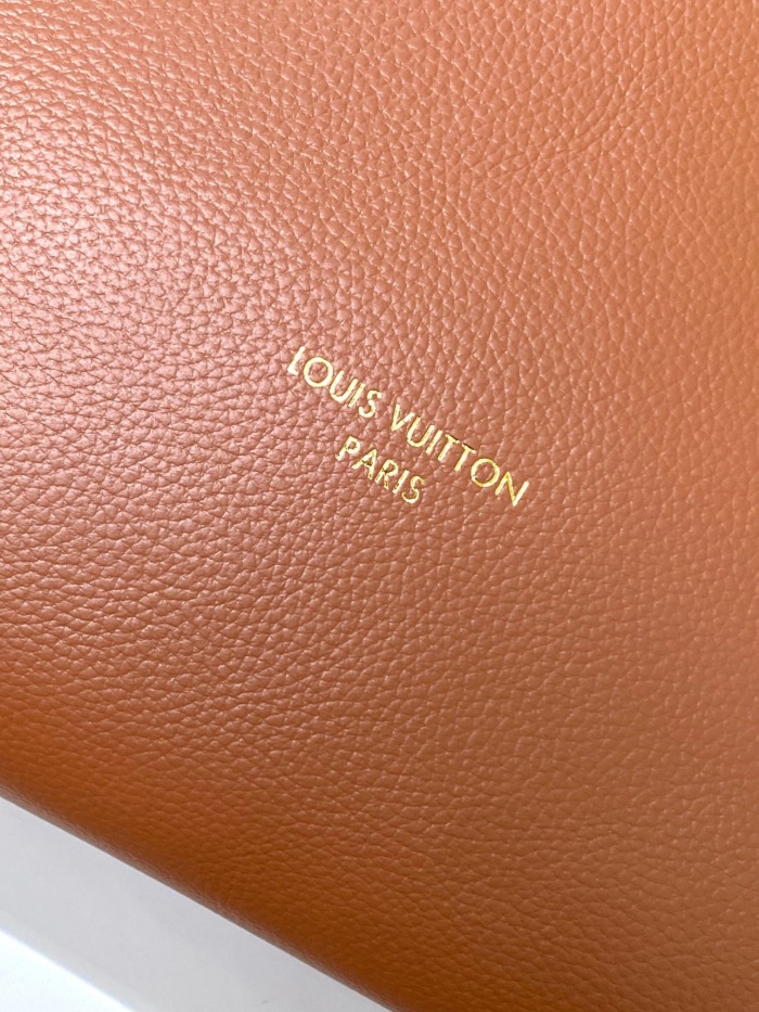 Louis Vuitton M24974 Low Key Hobo Bags Size 31*35*18cm