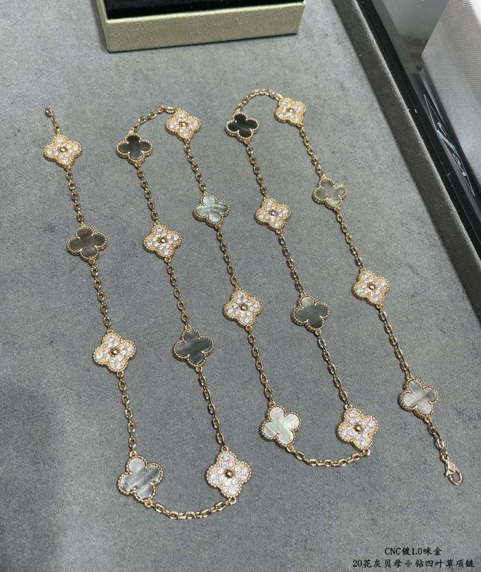 Van Cleef & Arpels Necklace