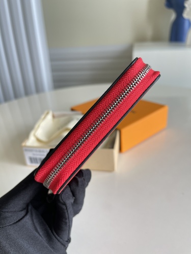 Louis Vuitton Wallet 11*8.5*2 cm