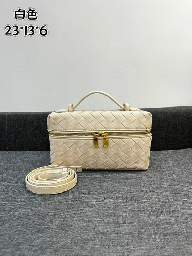 Bottega Veneta Vanity Case Shoulder Bags 24*13*6cm