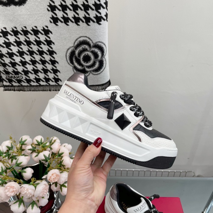 Valentino One Stud XL Sneaker Size 36-45   5-Color