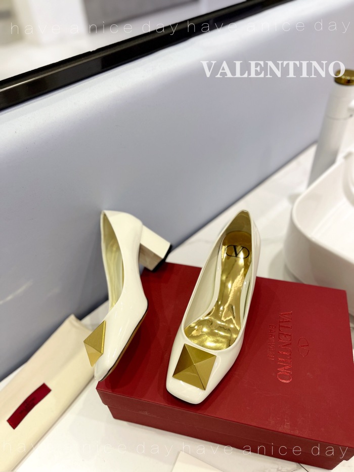 Valentino One Stud Patent Leather Pumps Size 35-41 4-Color