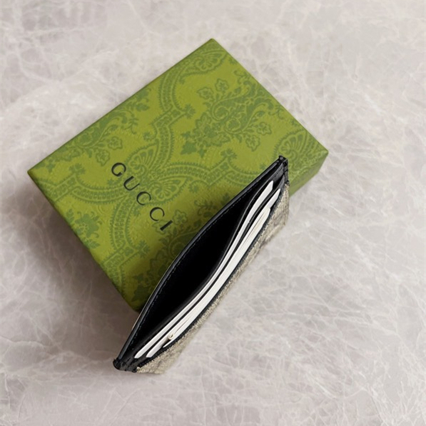 Gucci GG Kingsnake print GG Supreme card case Size 10*7cm Style: 451277