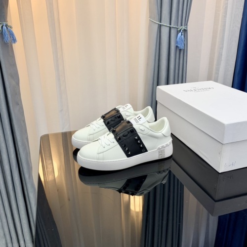 Valentino Rockstud Untitled Sneaker Size 36-46