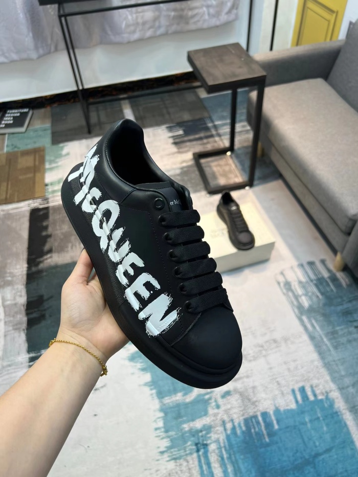 Alexander McQueen Graffiti Sneaker Size 35-45  2-Color