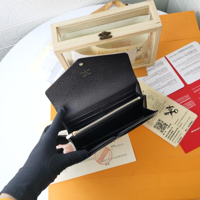 Louis Vuitton Wallet 19*10*2 cm