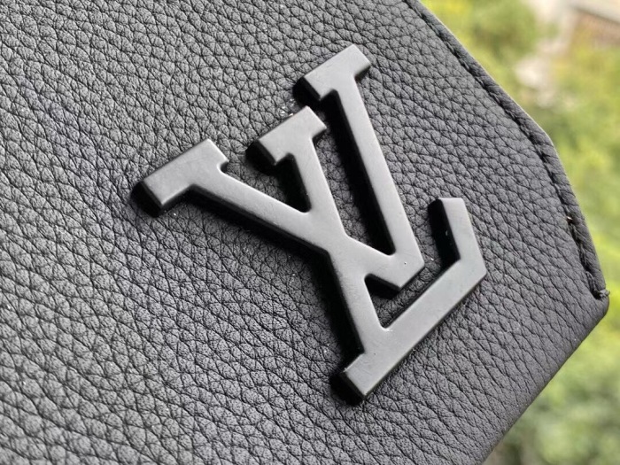 Louis Vuitton M57080 Aerogram Shoulder Bags Size 22*16.5*7cm
