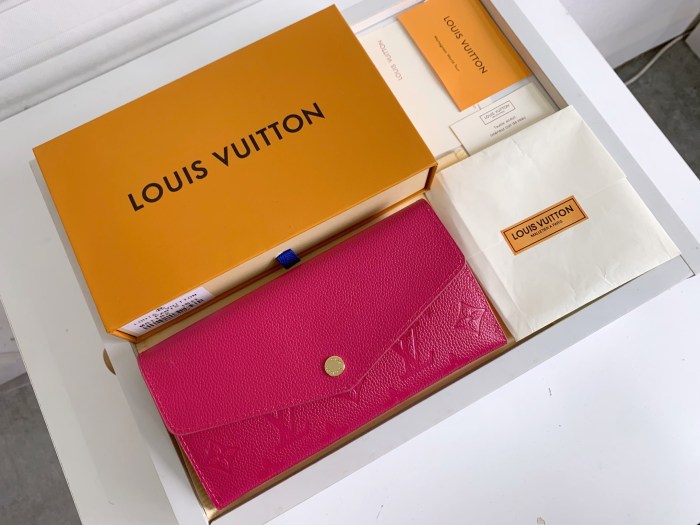 Louis Vuitton Wallet 19*10 cm