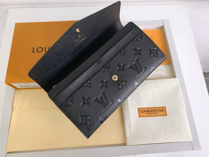 Louis Vuitton Wallet 19*10 cm