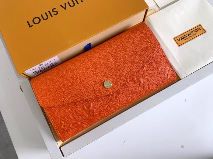 Louis Vuitton Wallet 19*10 cm