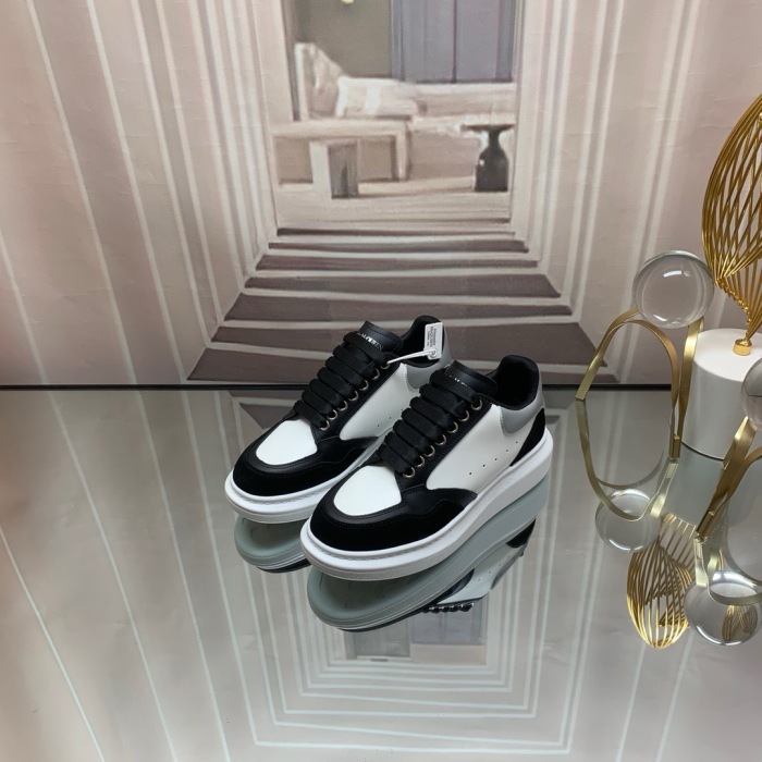 Alexander McQueen Oversized Sneaker size 36-46