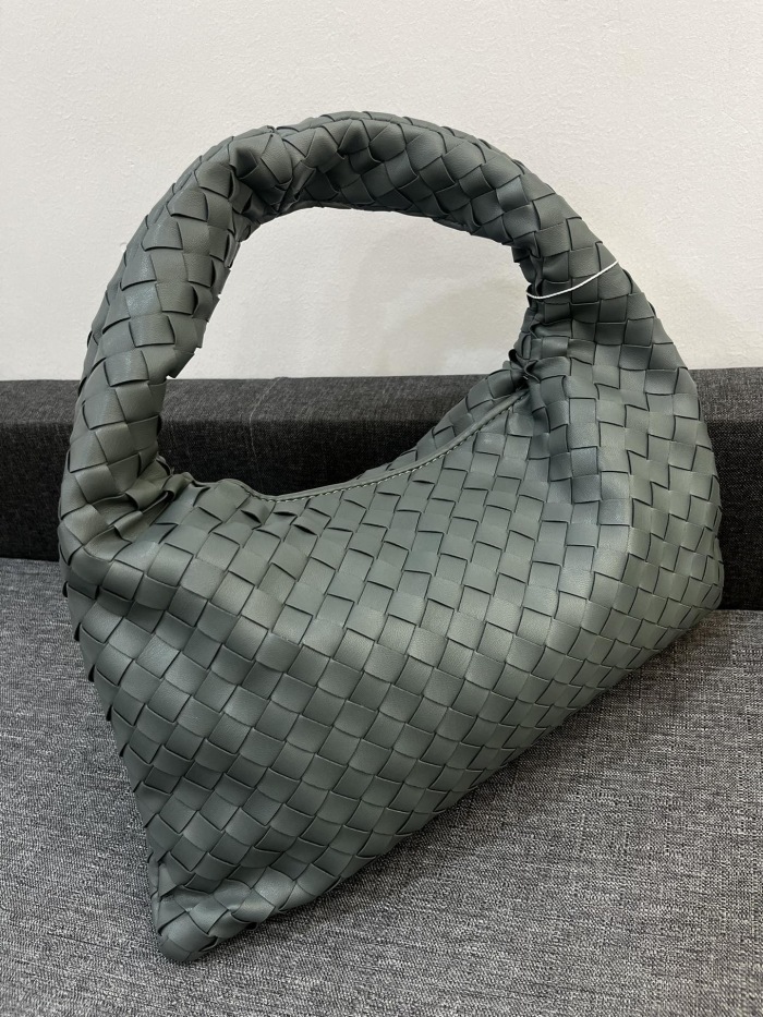 Bottega Veneta HO Shoulder Bags 40*24cm