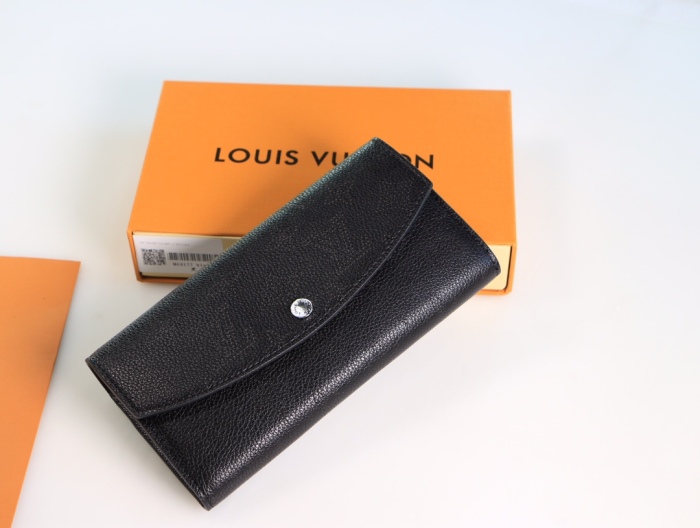 Louis Vuitton Wallet 19*10 cm