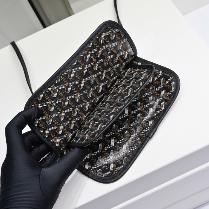 Goyard Shoulder Bags Size 20.5*14*2cm