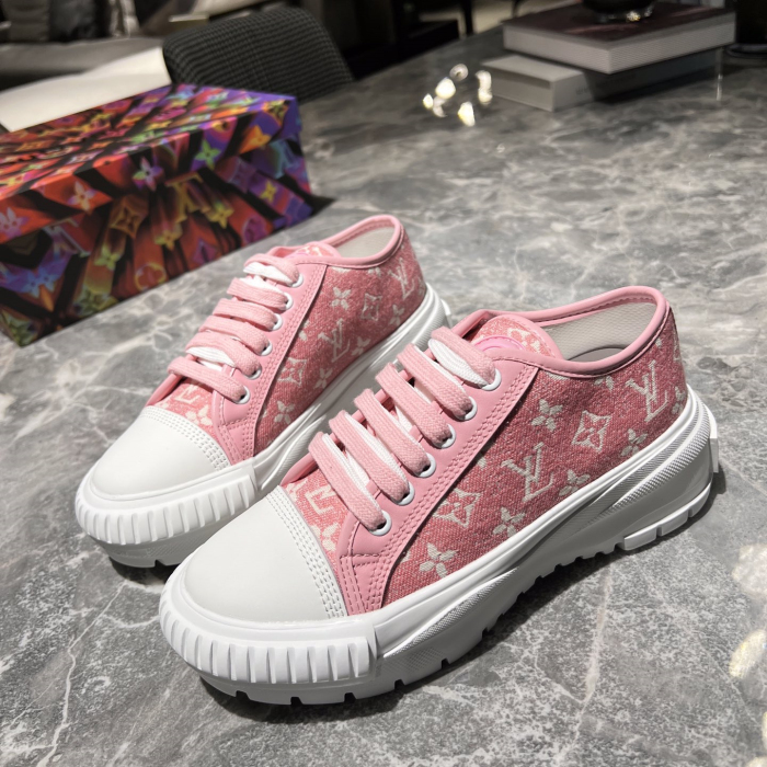 Louis Vuitton Squad Low Top Sneaker Size 35-40  2-Color