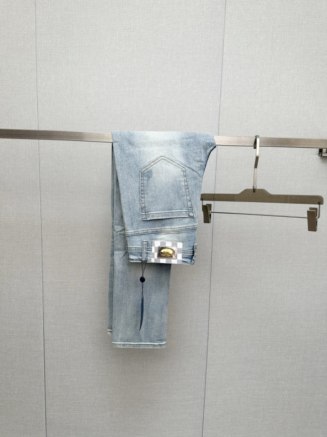 Louis Vuitton New Men Jeans Size 29-38
