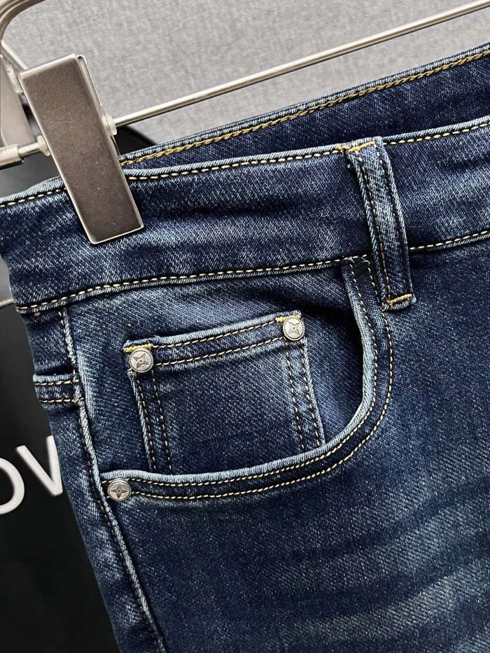 Louis Vuitton New Men Jeans Size 29-38