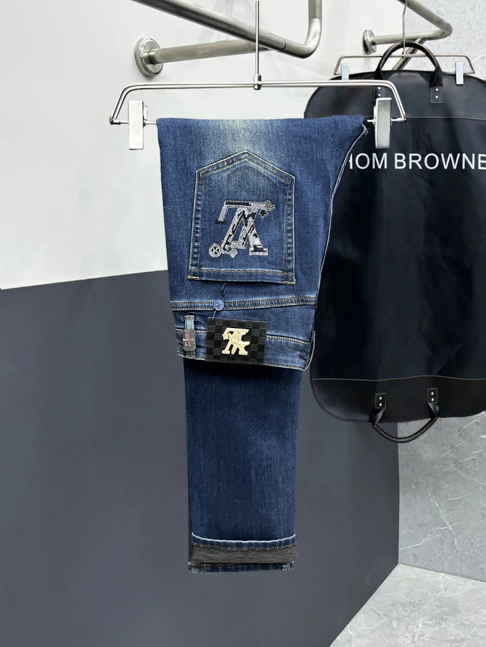 Louis Vuitton New Men Jeans Size 29-38