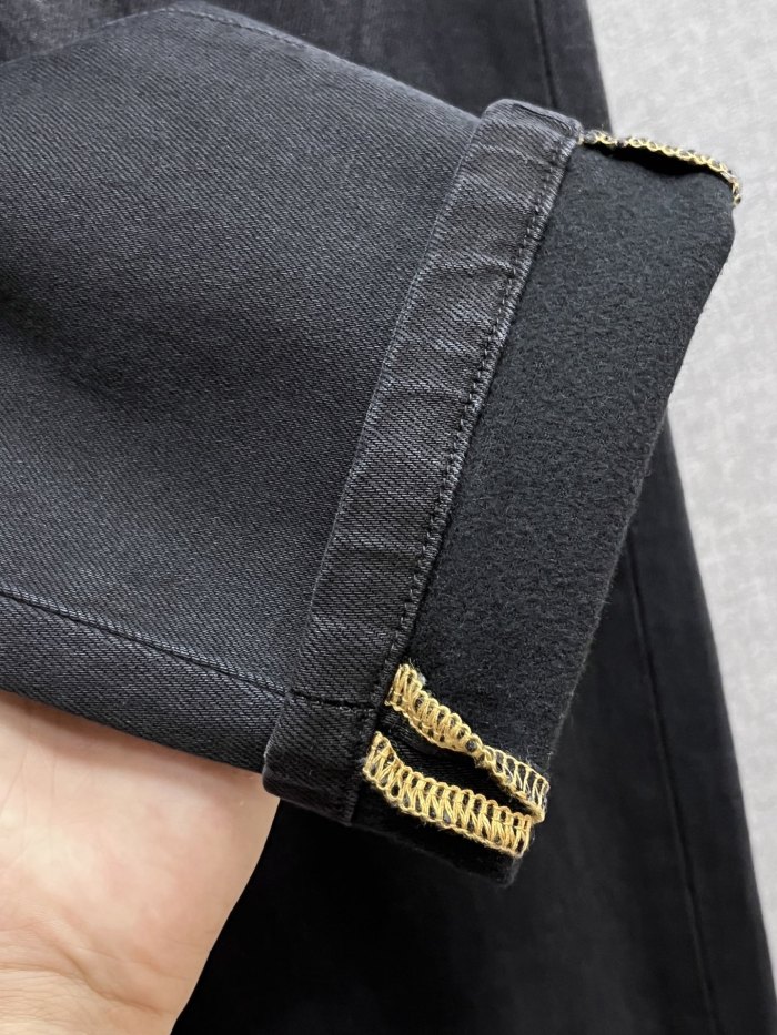 Louis Vuitton New Men Jeans Size 28-38