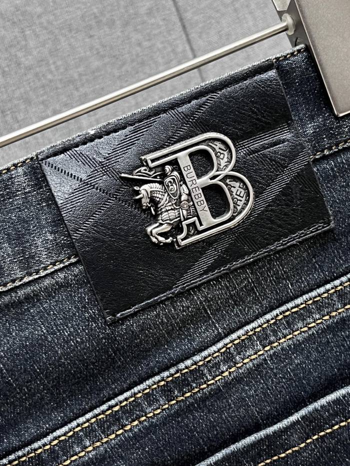 Burberry New Men Jeans Size 28-38