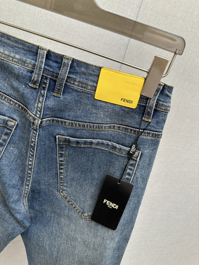 Fendi New Men Jeans Size 29-38