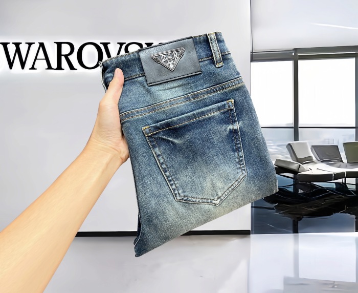 Prada New Men Jeans Size 28-38
