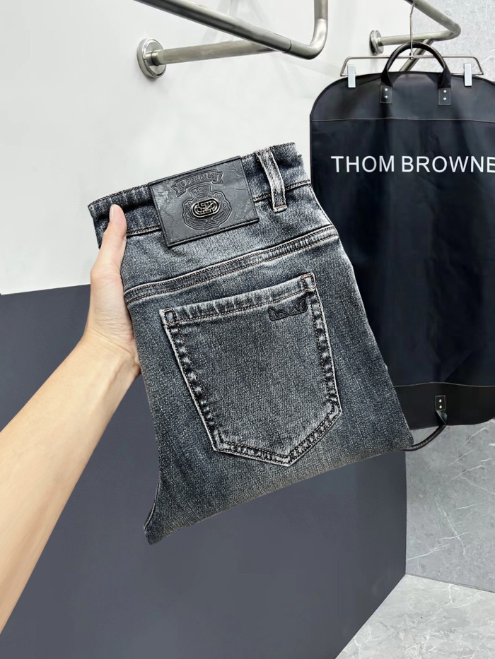 Fendi New Men Jeans Size 29-38