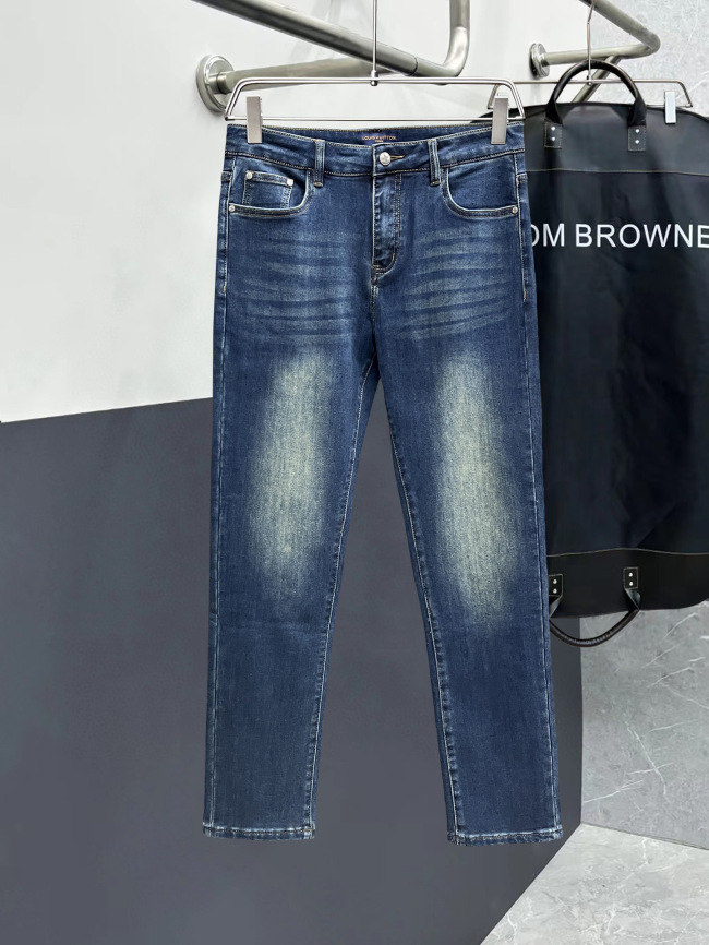 Louis Vuitton New Men Jeans Size 29-38
