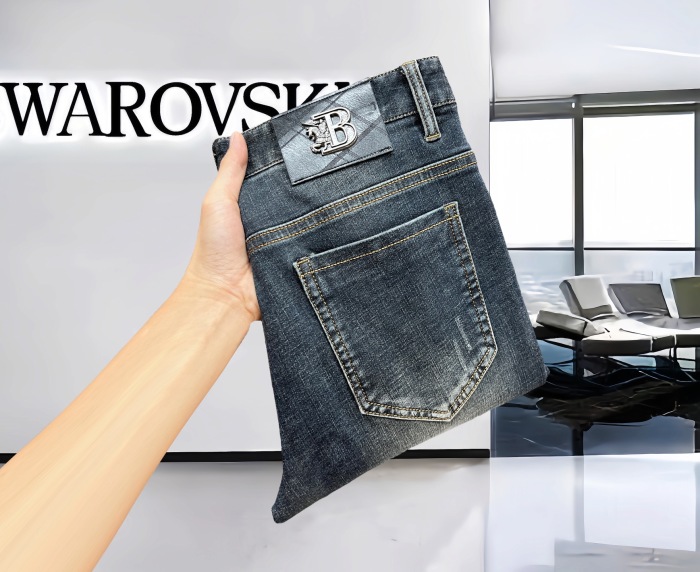 Burberry New Men Jeans Size 28-38