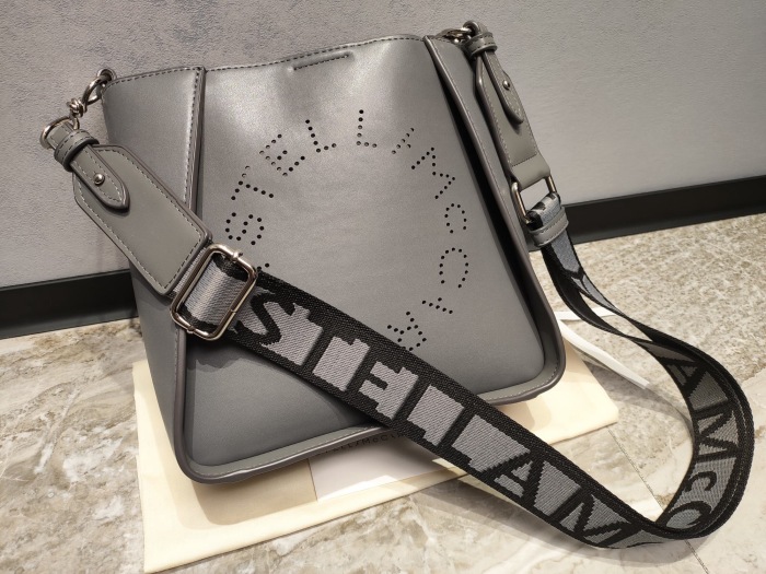 Stella McCartney Women Shoulder Bags Size 23*23*8cm