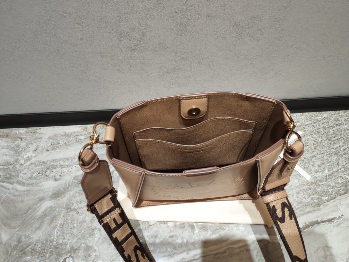 Stella McCartney Women Shoulder Bags Size 23*23*8cm