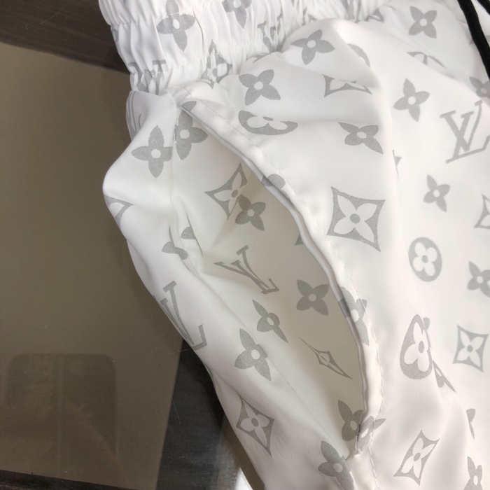 Louis Vuitton Beach Shorts Size M-XXXL