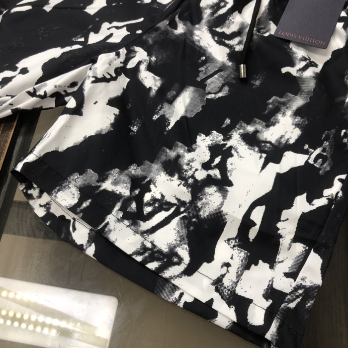 Louis Vuitton Beach Shorts Size M-XXXL