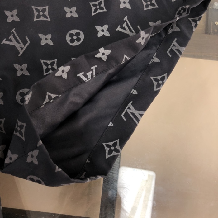 Louis Vuitton Beach Shorts Size M-XXXL