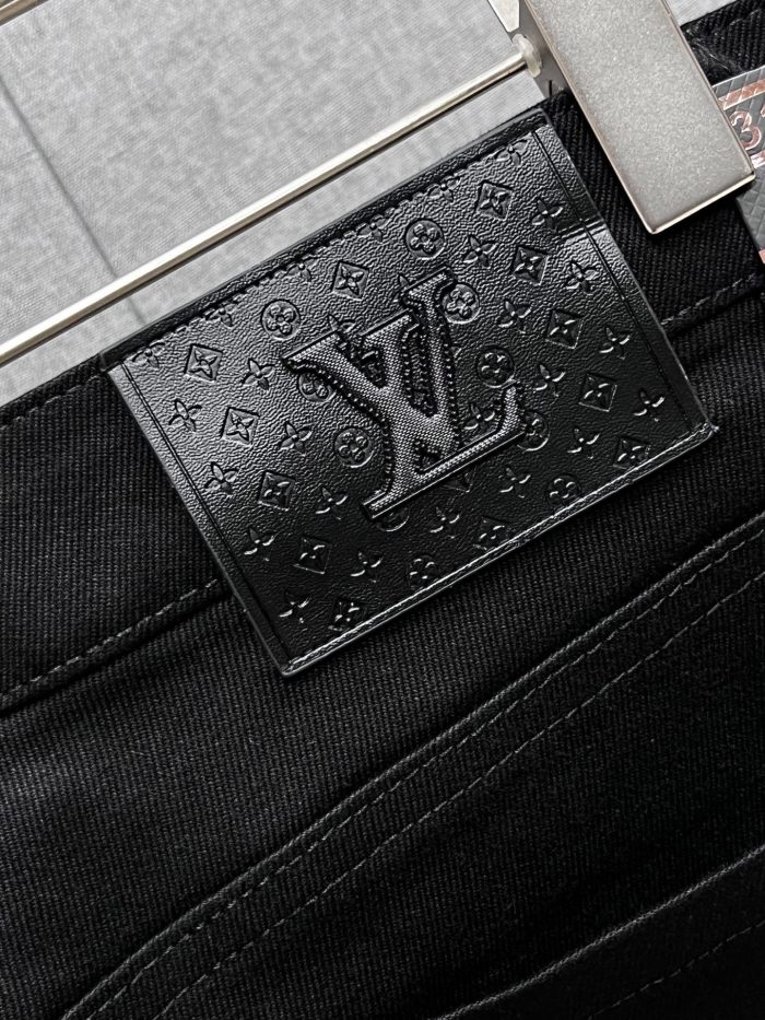 Louis Vuitton New Men Jeans Size 29-38