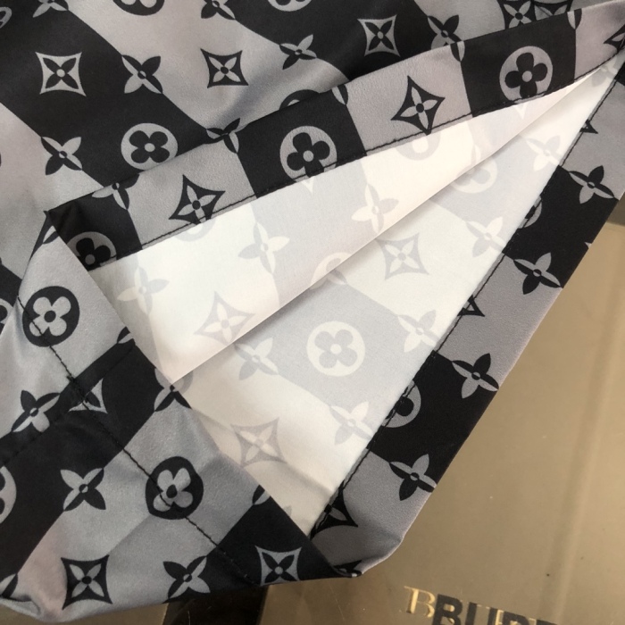 Louis Vuitton Beach Shorts Size M-XXXL